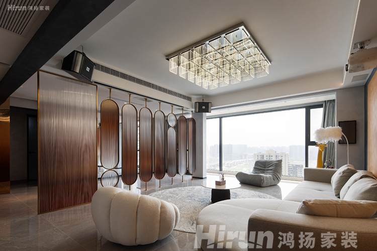 逆勢(shì)增長(zhǎng)、破浪領(lǐng)航！政協(xié)副主席彭繼球盛贊鴻揚(yáng)家裝
